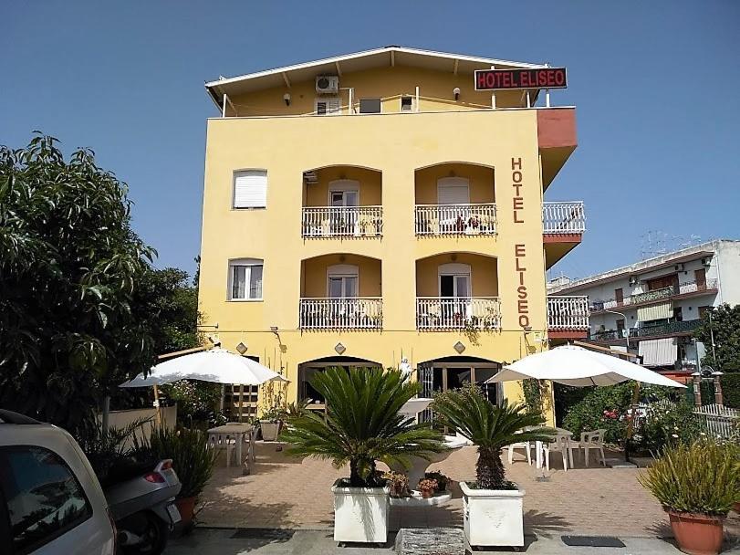 Hotel Eliseo Giardini-Naxos Buitenkant foto
