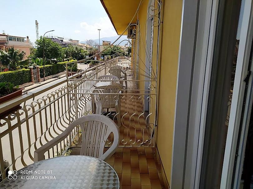 Hotel Eliseo Giardini-Naxos Buitenkant foto