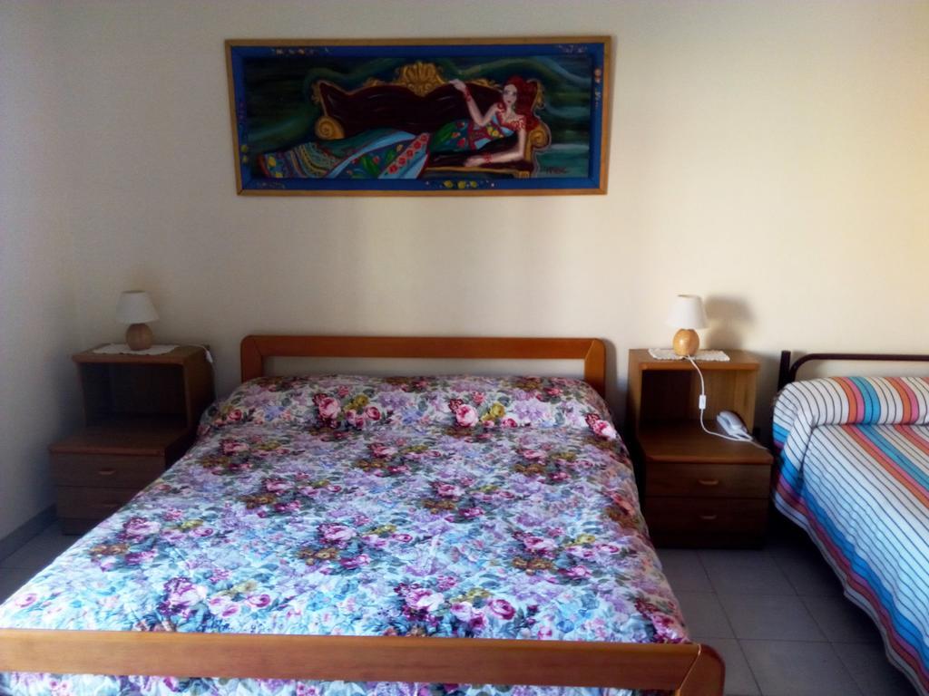Hotel Eliseo Giardini-Naxos Buitenkant foto