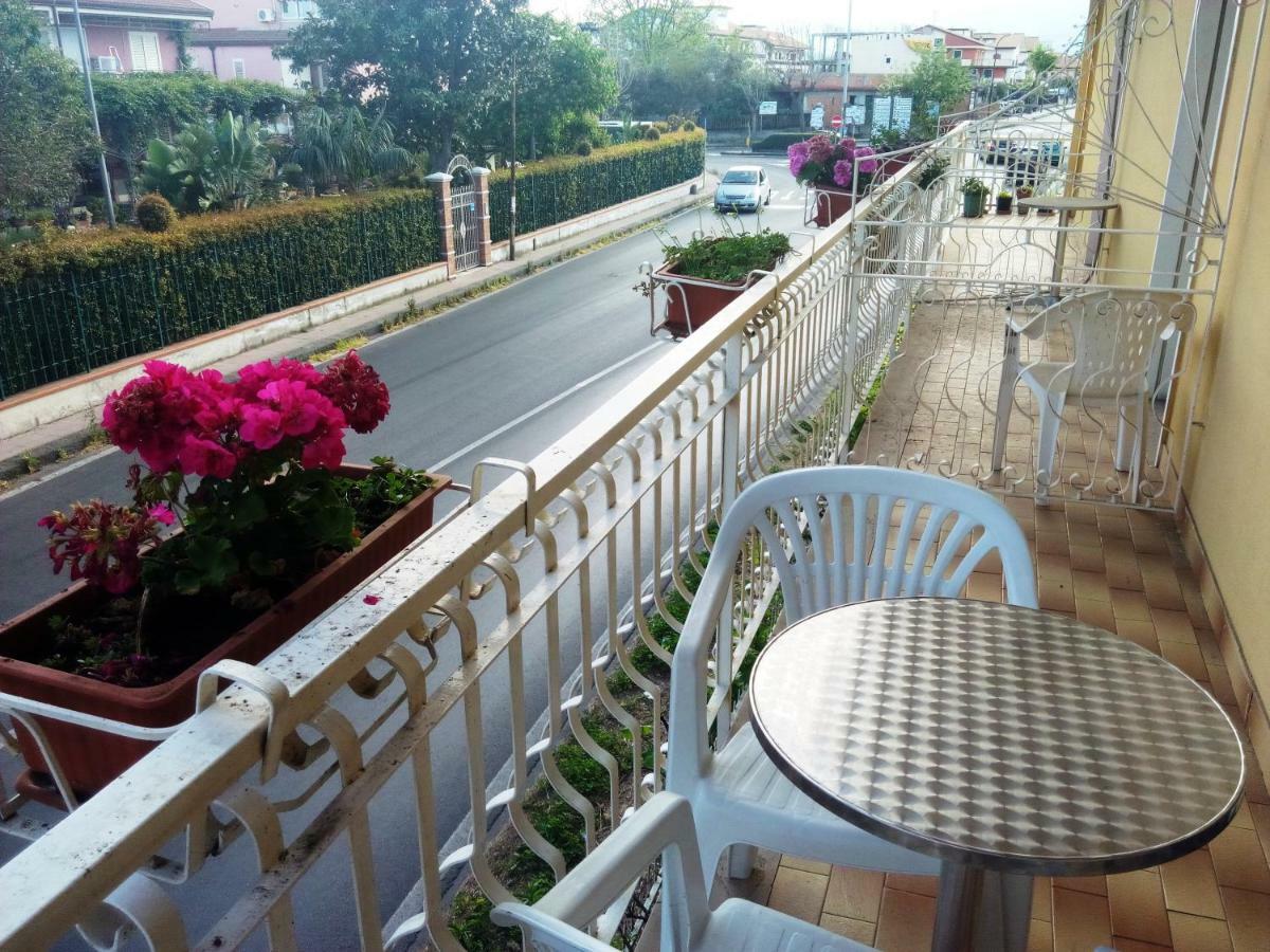 Hotel Eliseo Giardini-Naxos Buitenkant foto