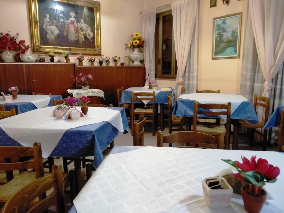 Hotel Eliseo Giardini-Naxos Buitenkant foto